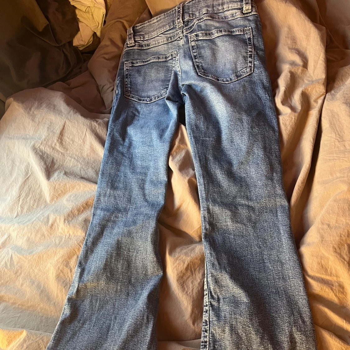 Lågmidjade jeans från Gina Tricot - 3