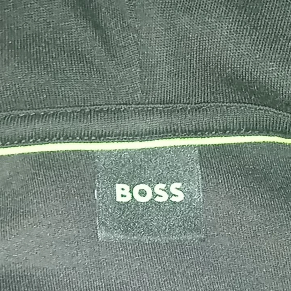 Svart hoodie från Boss - 2