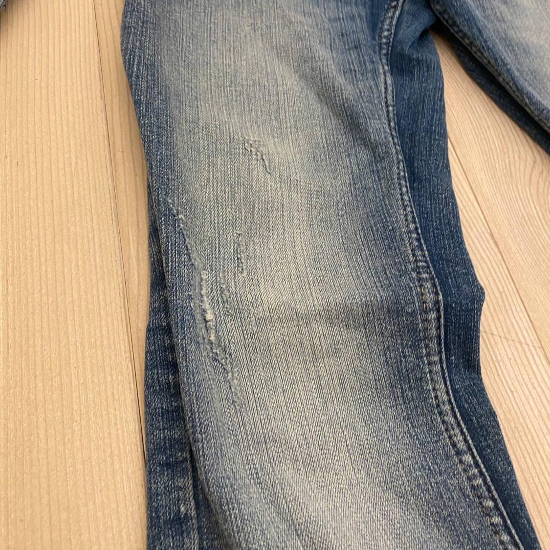 Bootcut super Low Rise jeans med + bälte - 1