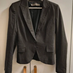 Zara kavaj  - Använd flera gånger.