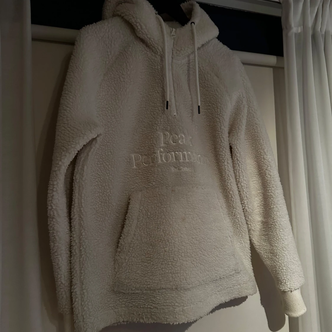 Peak performance ulltröja