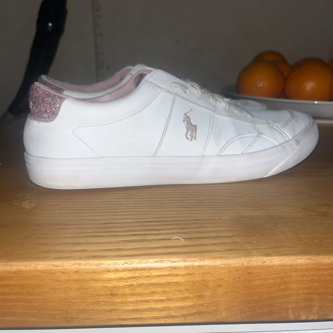 Vita sneakers från Polo Ralph Lauren