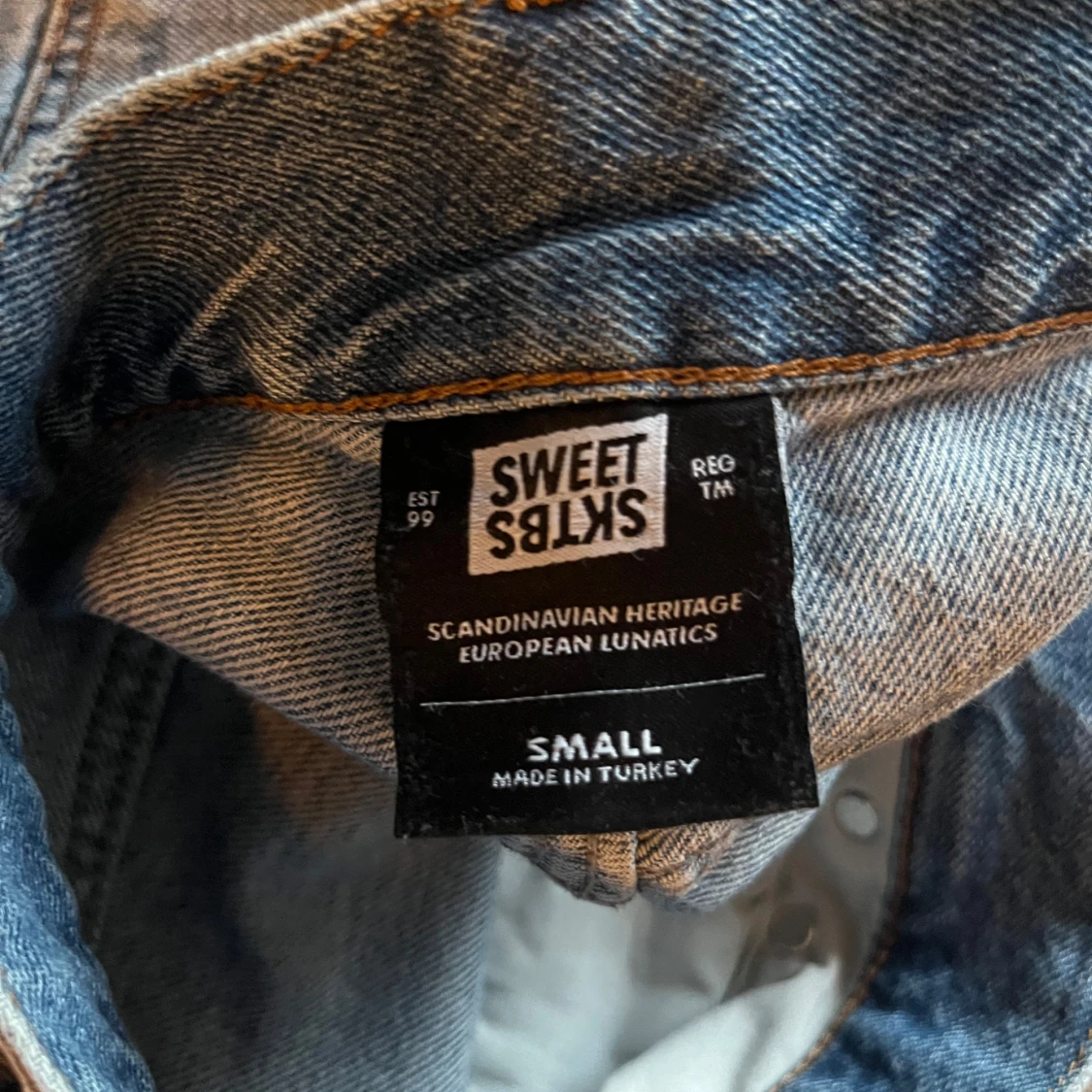 Blå jeans från Sweet Skateboarding Co - 3