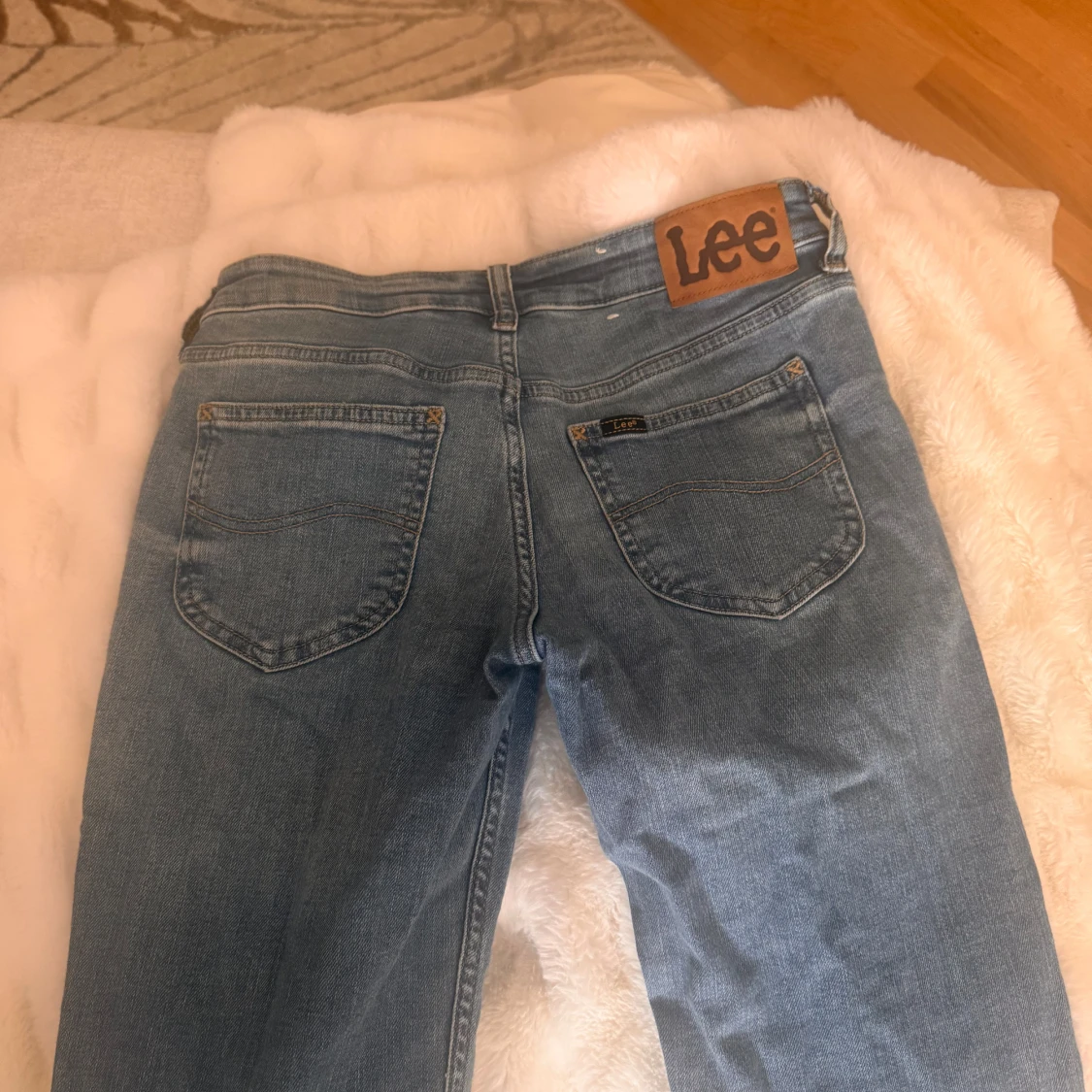 Ljusblå bootcut jeans från Lee - 3
