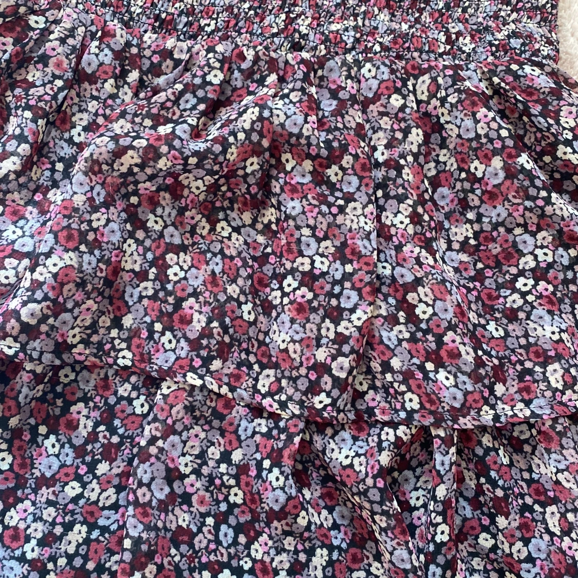  Lila Volangkjol från Kappahl - 3