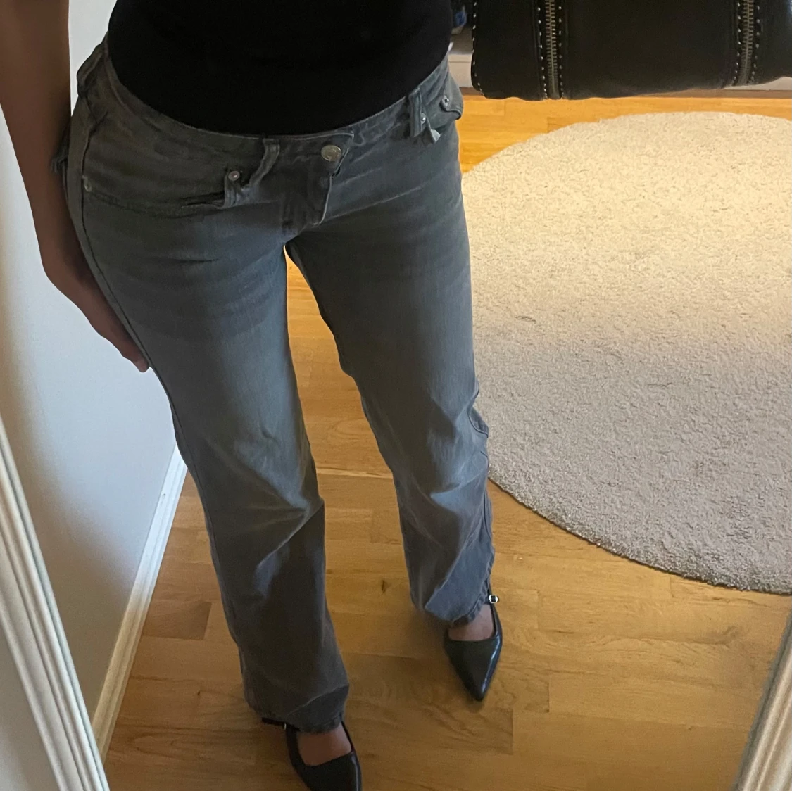 Grå lågmidjade jeans - 4