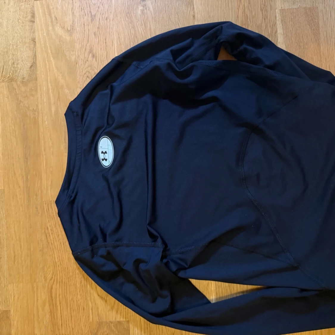 Svart långärmad träningströja Under Armour - 1