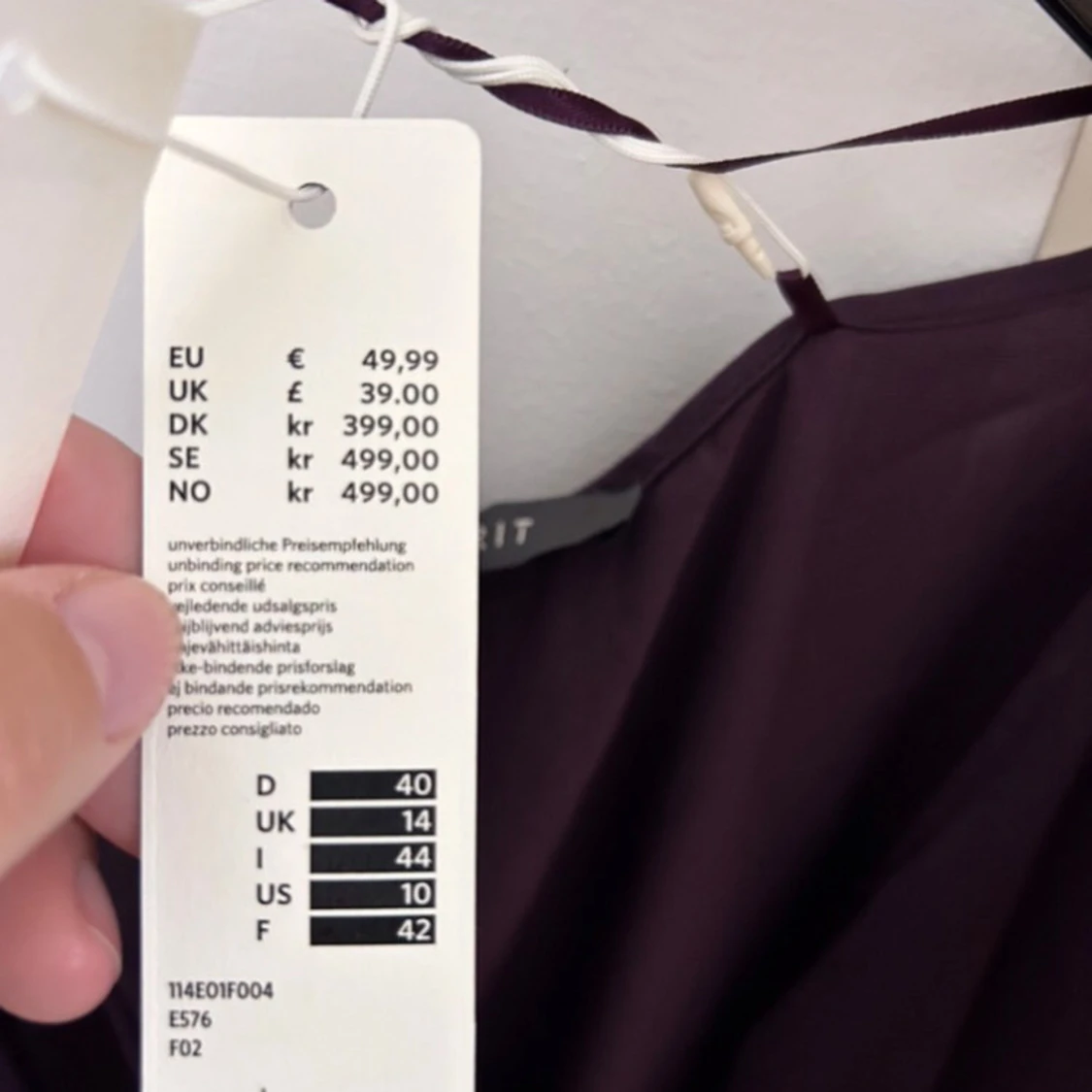 Lila blus med gulddetaljer från Esprit - 2