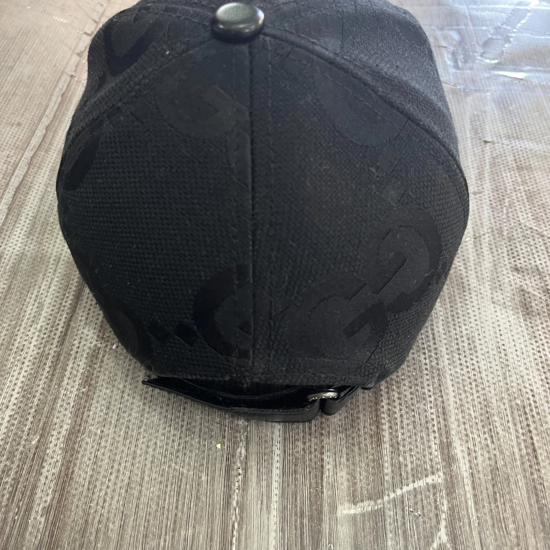 Svart keps från Gucci i ull och kashmir - 2