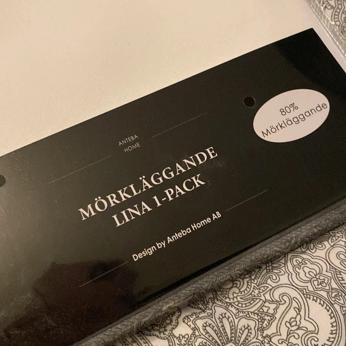 Vita mörkläggande gardiner 140x220 cm - 1