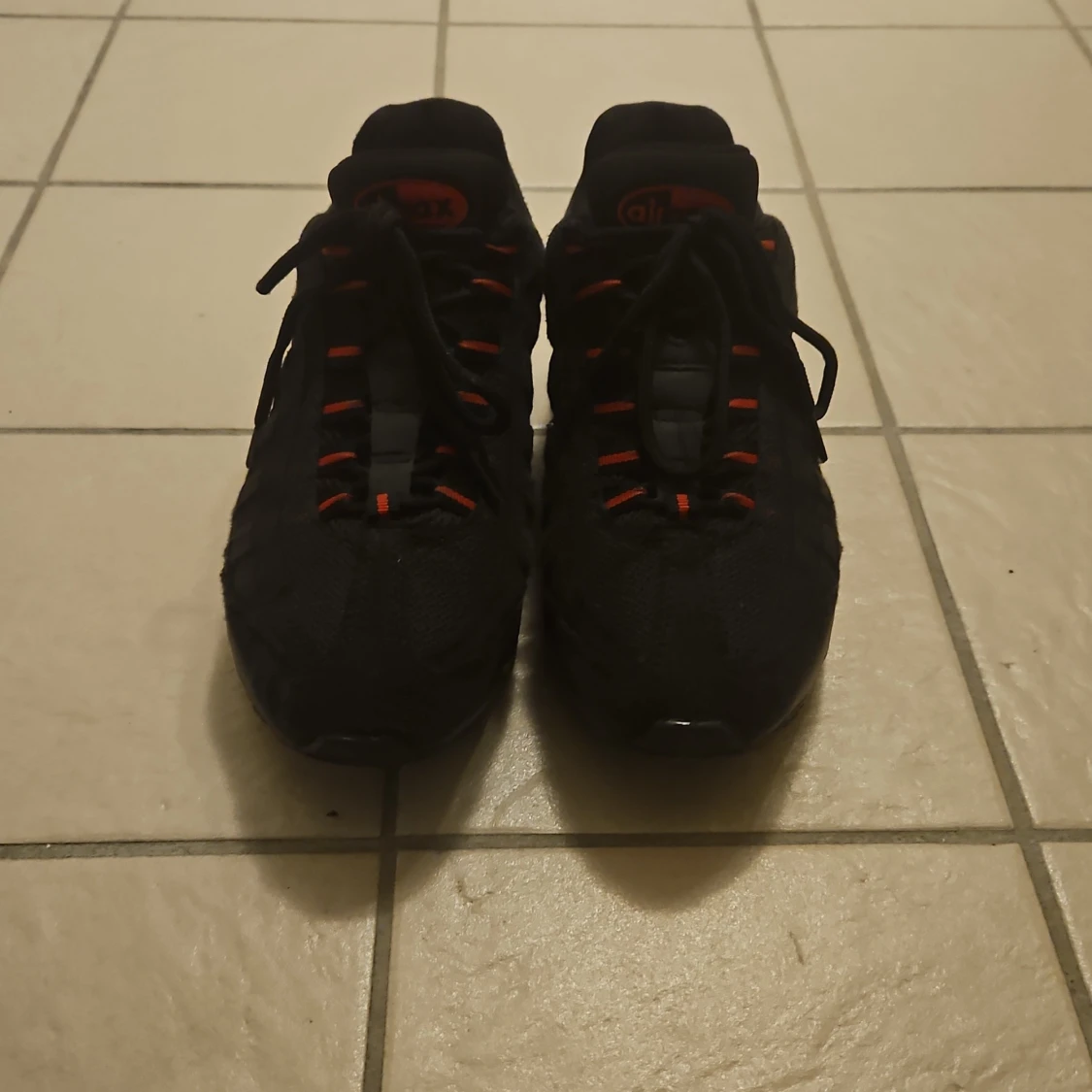 Nike Air Max 95 svarta sneakers med reflex