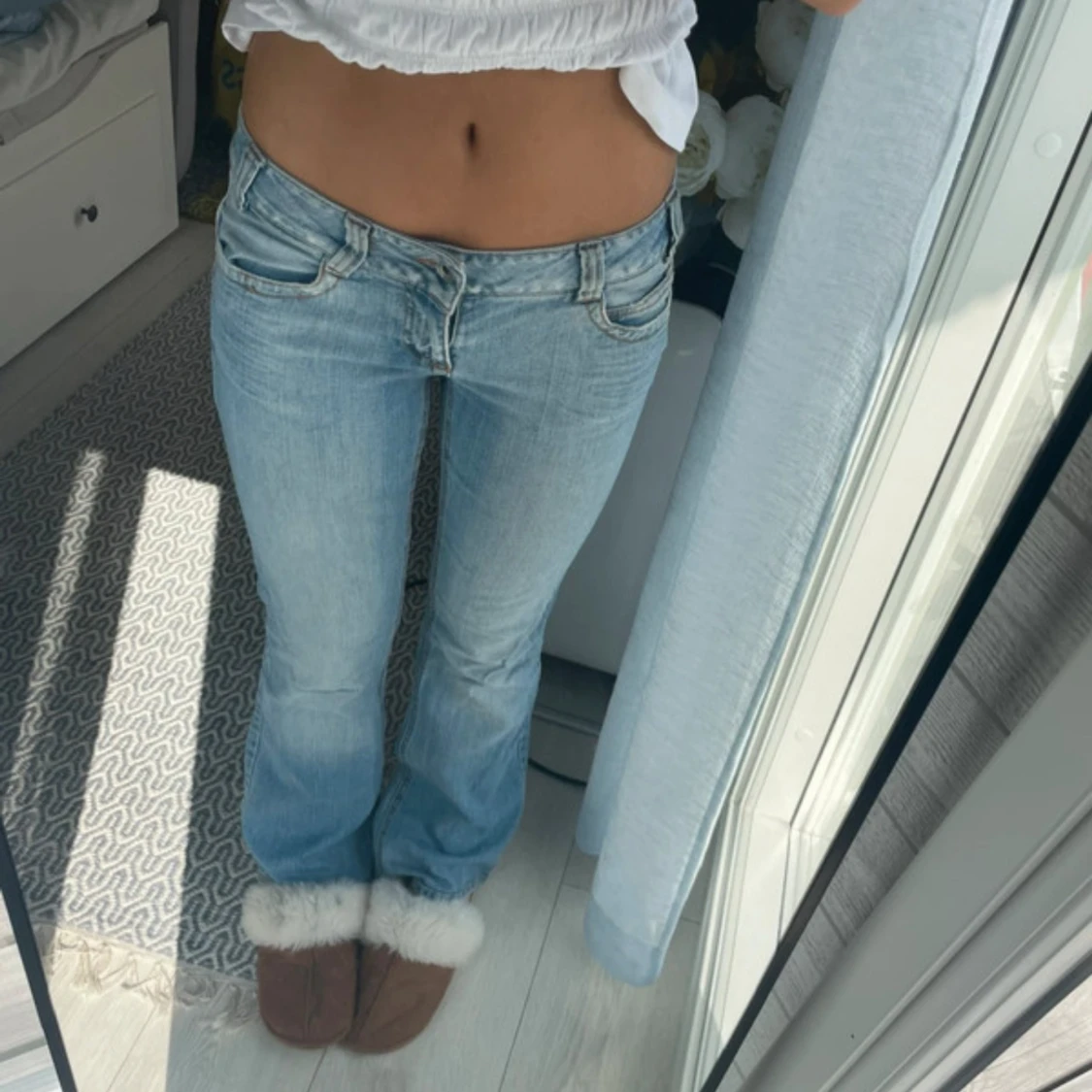 lågmidjade bootcut jeans - 1