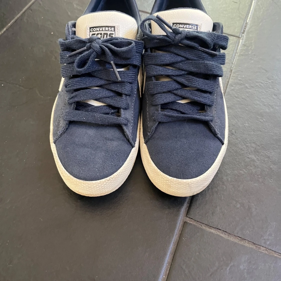 Mörkblå Converse cons sneakers i mocka - 3