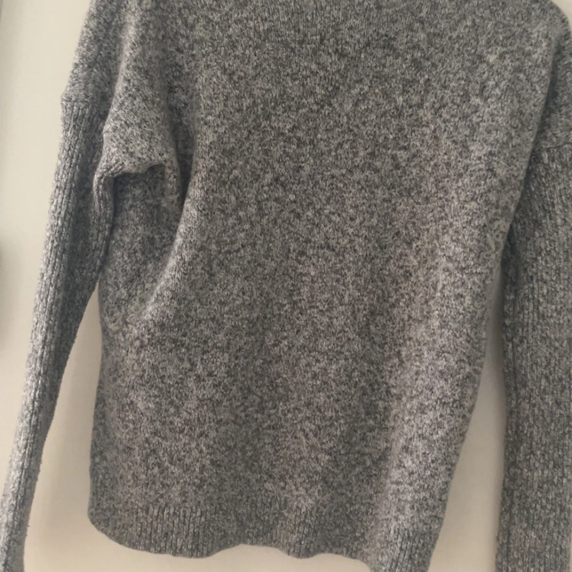 Grå stickad tröja Abercrombie - 2