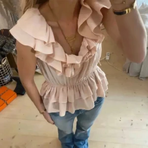 Topp - Jätte snygg topp från hm💕💕fråga innan du köper o pris kan diskuteras