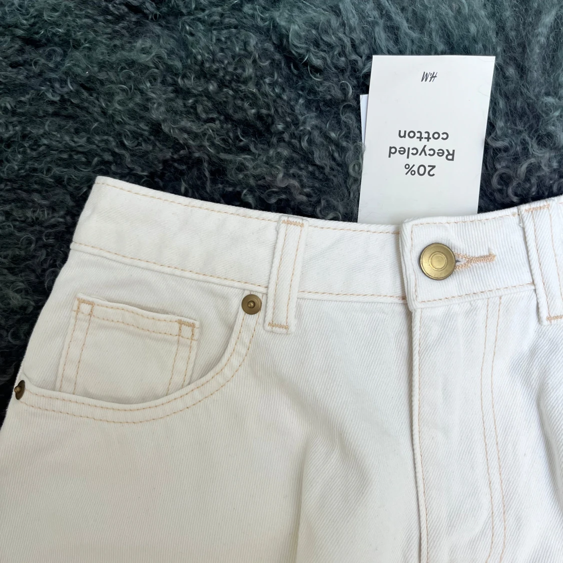 Vita jeansshorts med fransad kant H&M - 3