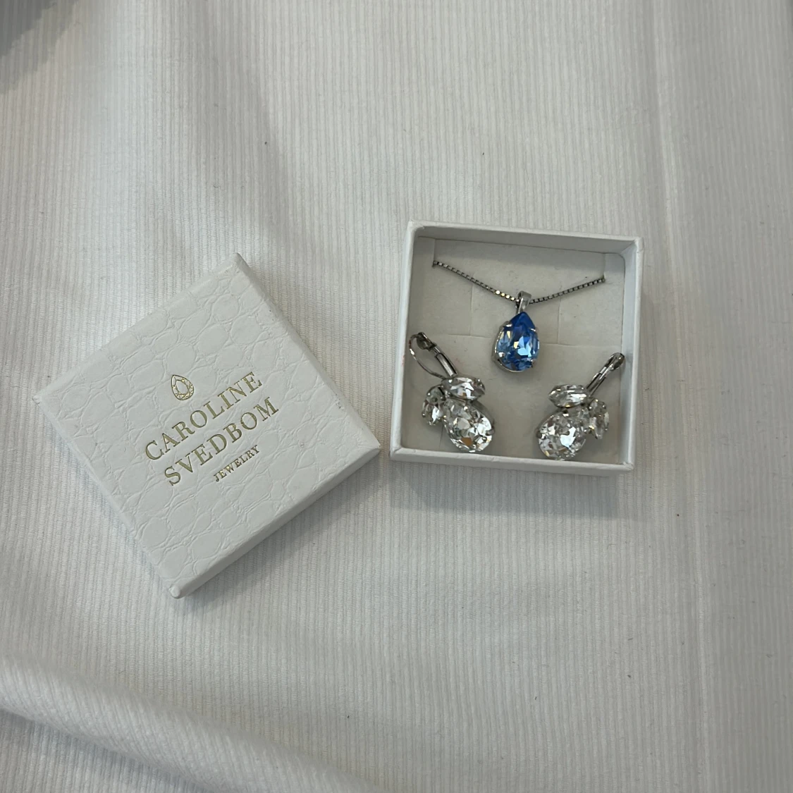 Caroline Svedbom smyckeset blå & silver