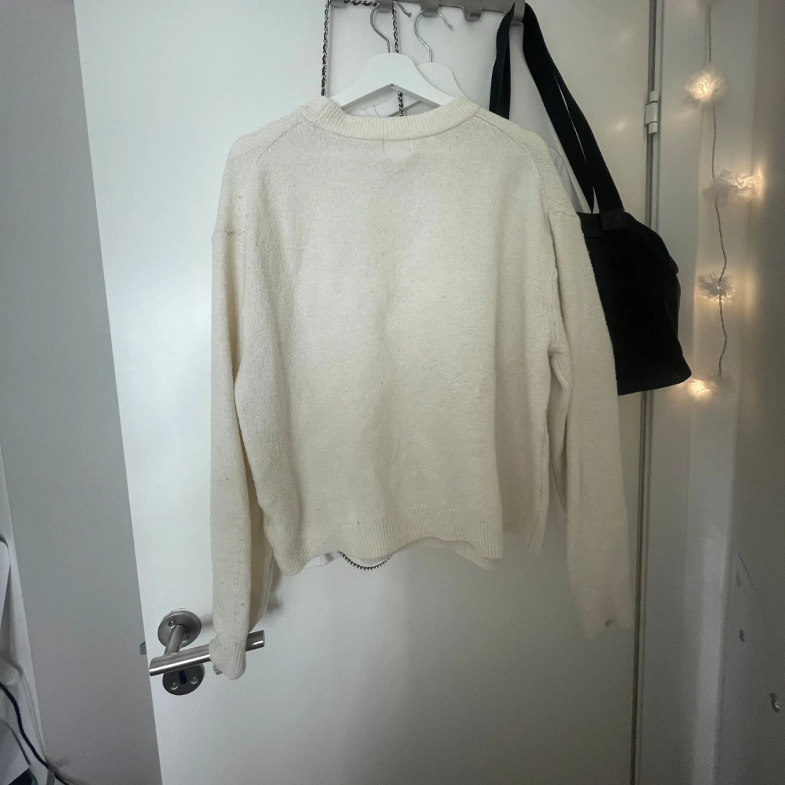 Vit stickad  tröja  - 1
