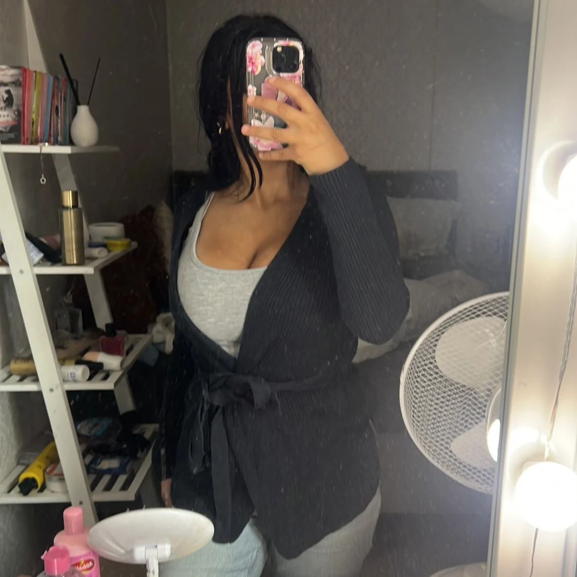 Svart stickad cardigan jacka med bälte