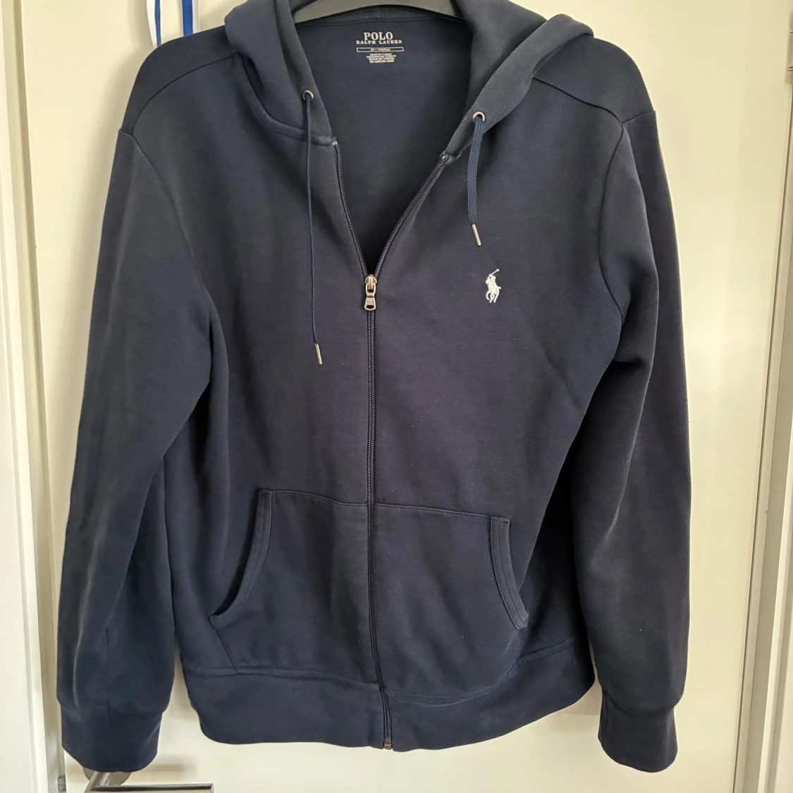 Marinblå hoodie från Polo Ralph Lauren
