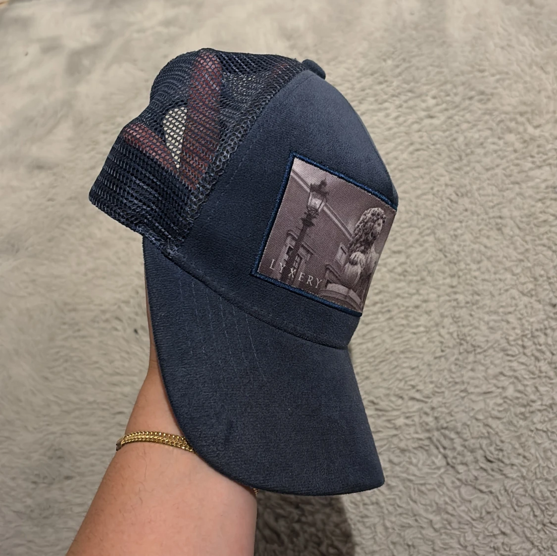 Mörkblå meshkeps från LYXERY - 1