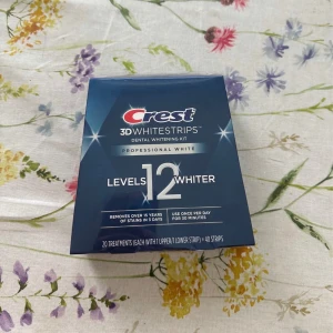 Crest 3D White Strips - Nytt och oöppnat, inköpt i NY förra sommaren.