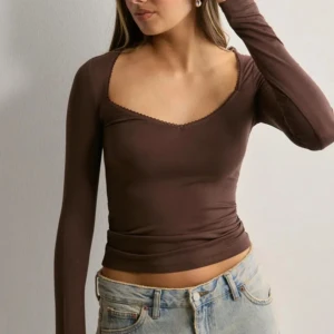 Romance shape top - säljer denna från nelly, fint skick och sparsamt använd. nypris 199kr