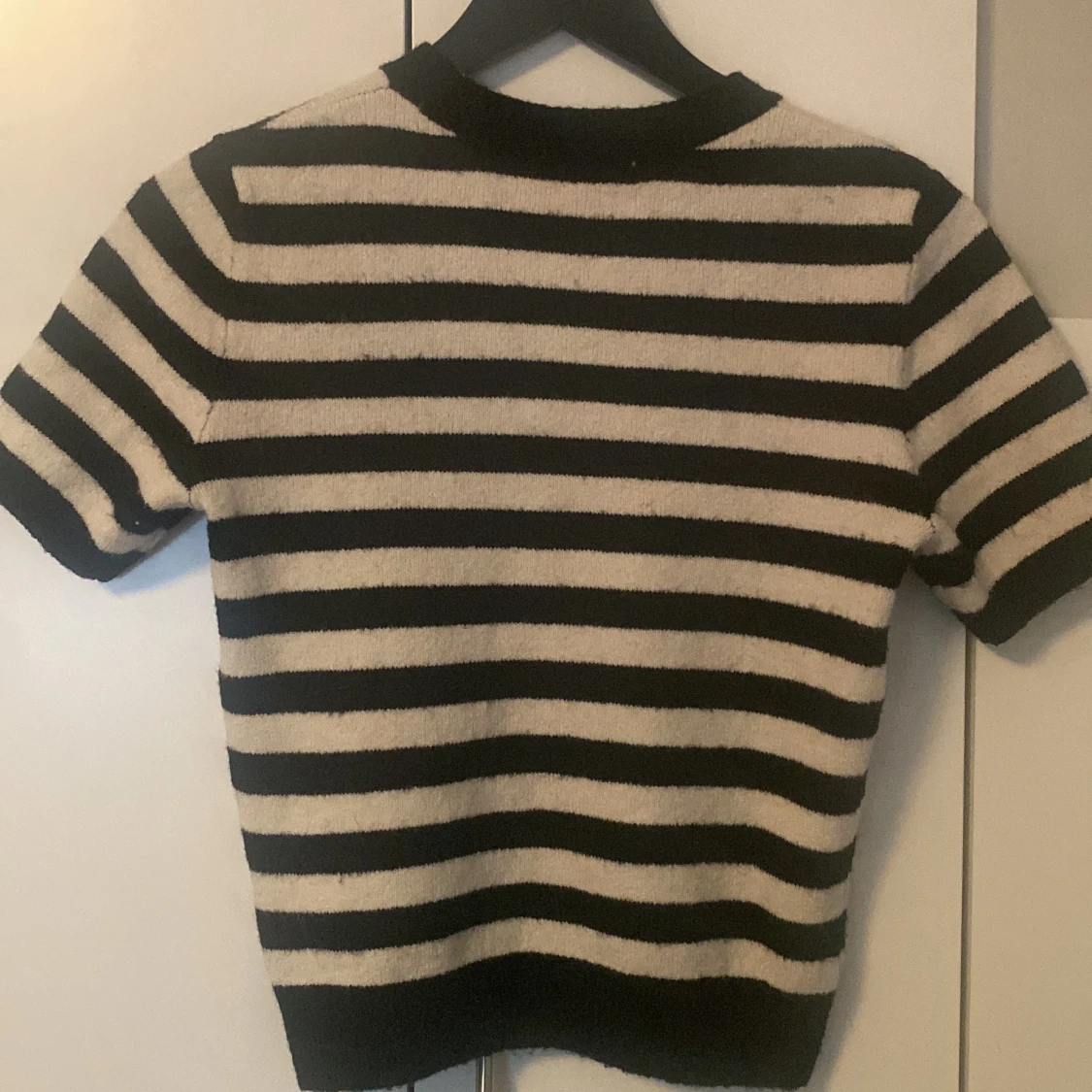 Randig stickad tröja från H&M XS - 1