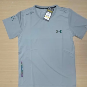 Grå Under Armour t-shirt Heat-Gear (M) - Grå Under Armour T-Shirt Heat-Gear (M) (Nyskick)