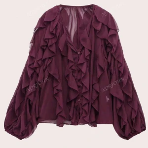 Långärmad burgundy färgad blus  - Super fin och helt ny mesh blus som har knappar och passar till mycket. Fin passform och är luftig💕💕