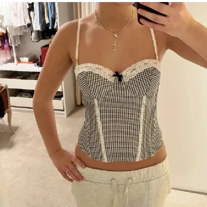 Festtopp - Superfin festtopp som tyvärr inte kommer till användning 💓