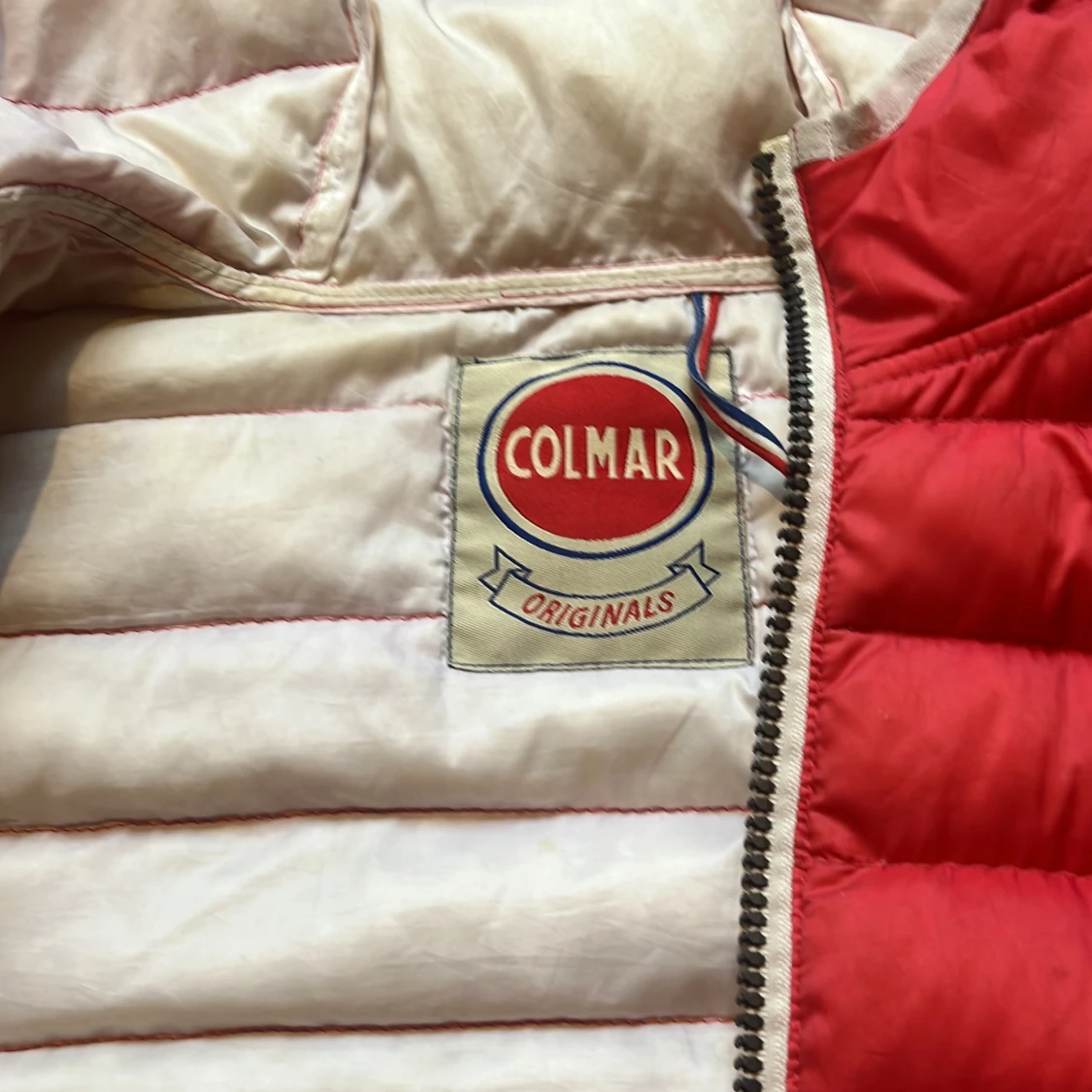 Röd pufferjacka från Colmar - 2