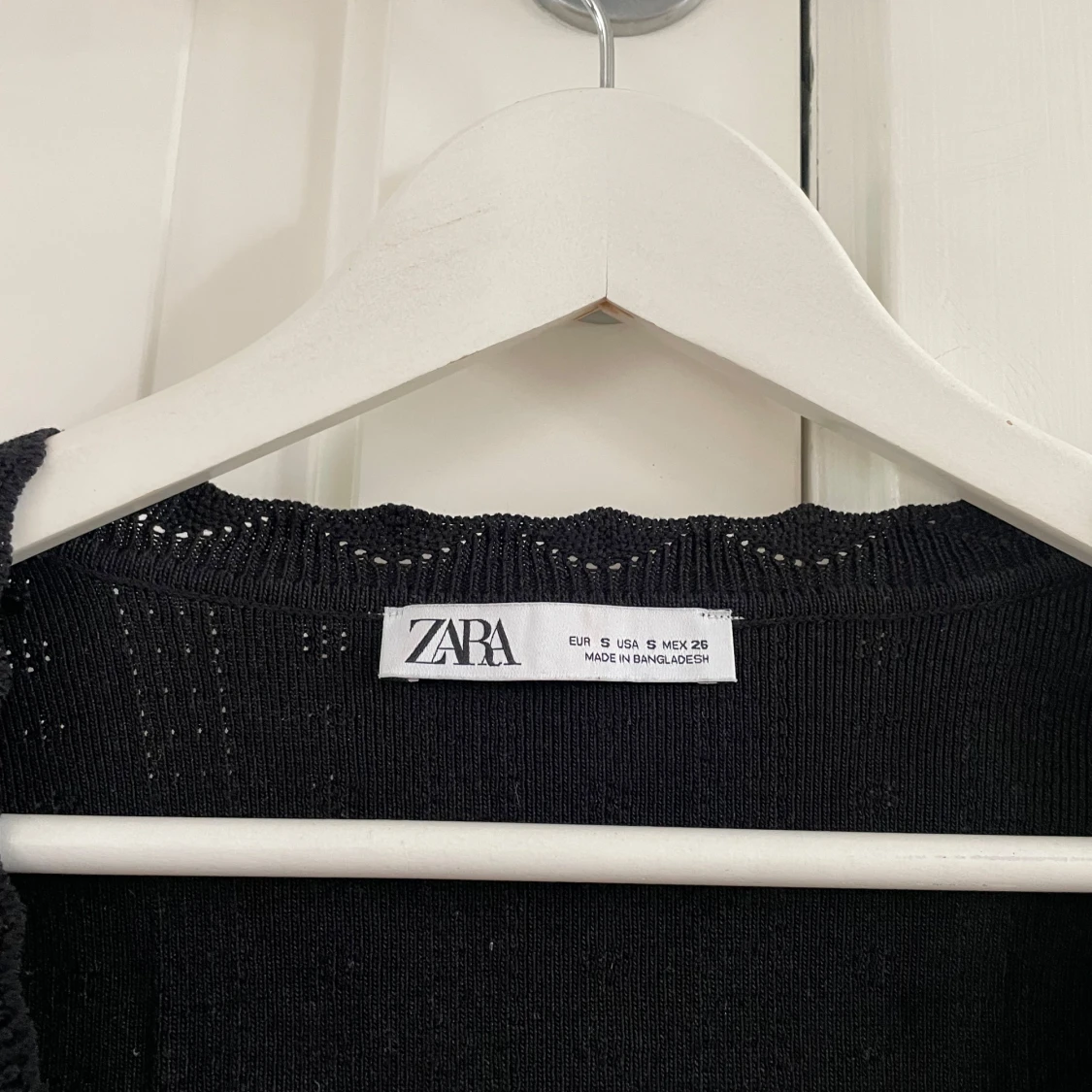 Svart stickad topp från Zara - 2