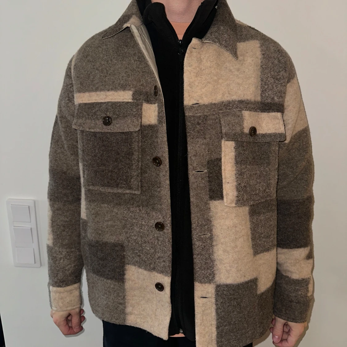 Diverse jackor i strl M och L