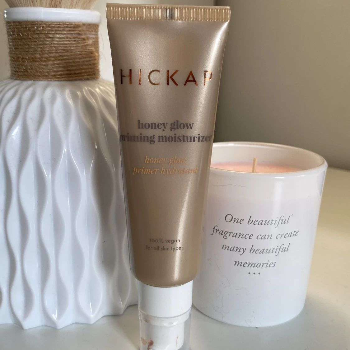 HICKAP Honey Glow Priming Moisturizer