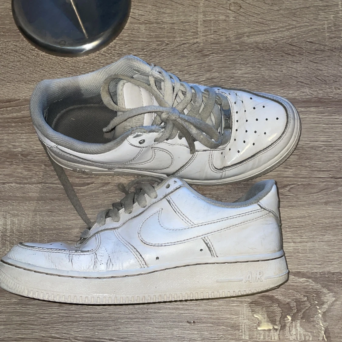 Vita Nike Air Force sneakers