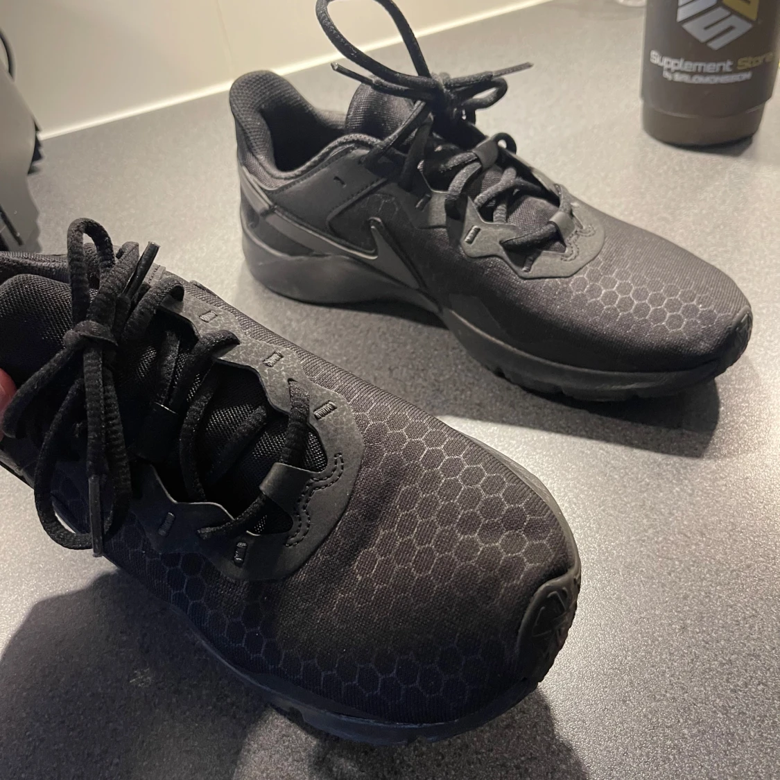 Svarta Nike sneakers - 1