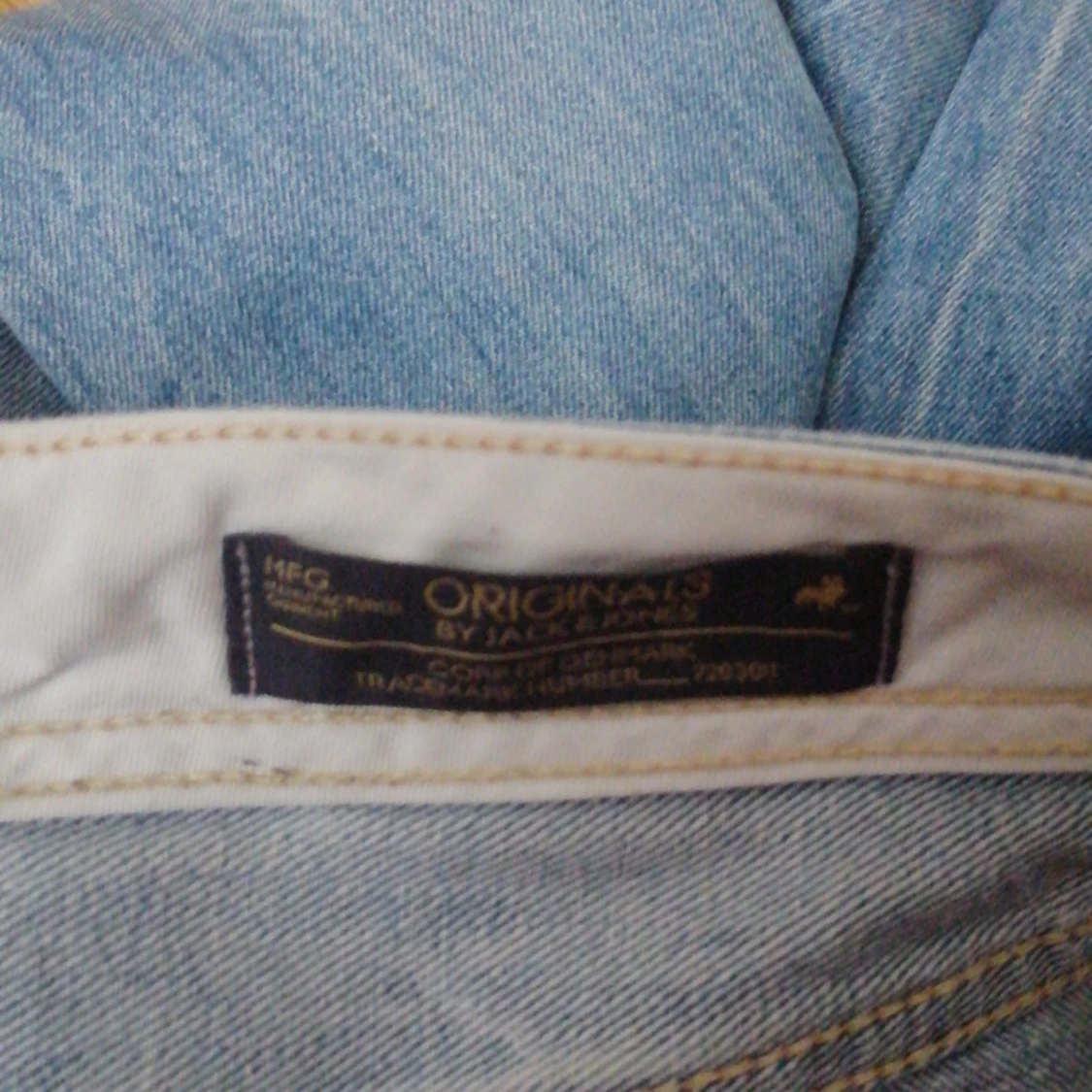 Ljusblå jeans från Jack & Jones - 1