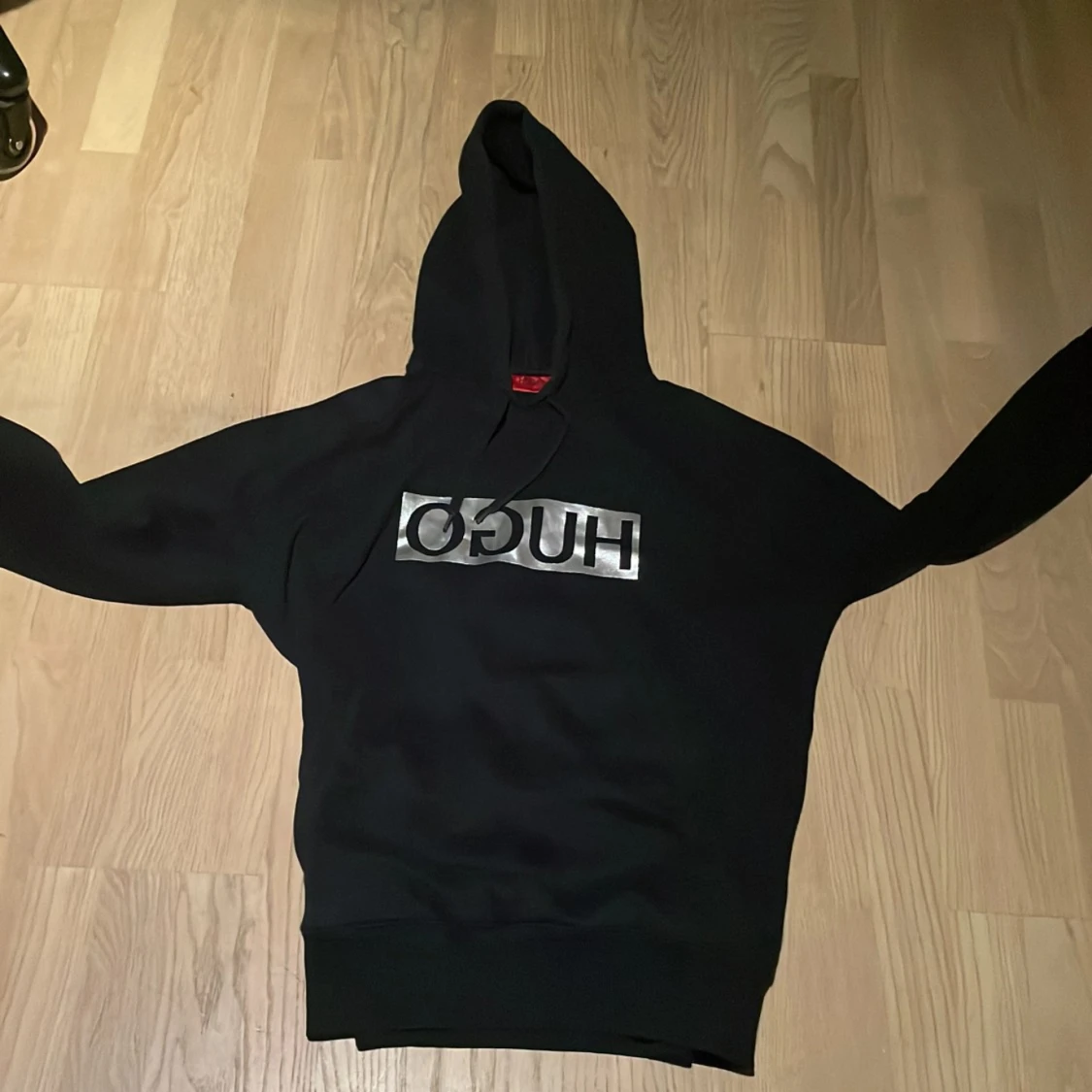 Svart hoodie från Hugo