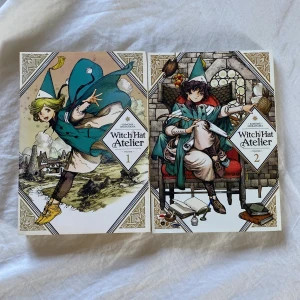 Witch Hat Atelier Volym 1 och 2 - Säljer de två första volymerna av 'Witch Hat Atelier'. Det är inget fel på dom förutom att volym 1 är lite gul. Men inte på insidan. Som du kan se på sista bilden. Jag säljer dom för att jag inte gillade serien så mycket. 100kr för en bok. 200 för båda