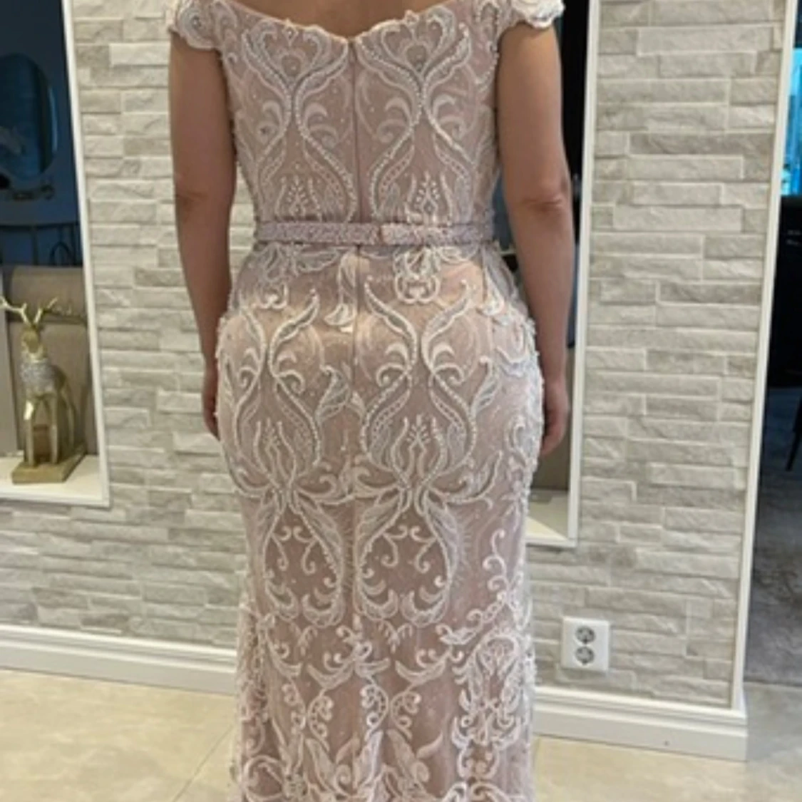 Champagnefärgad/rosa långklänning med pärlor! - 1