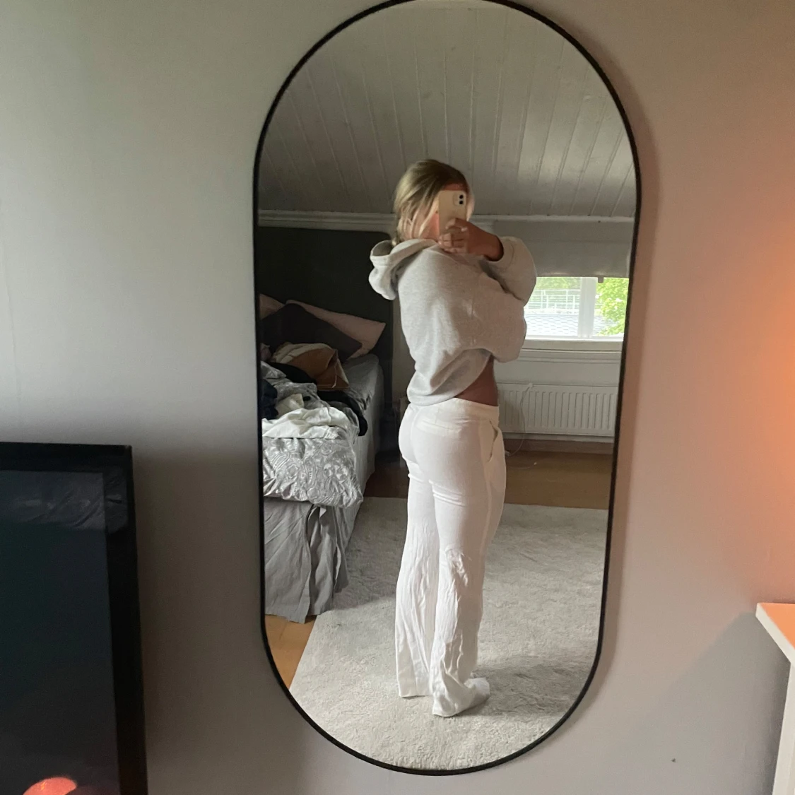 Vita linnebyxor från H&M  - 1