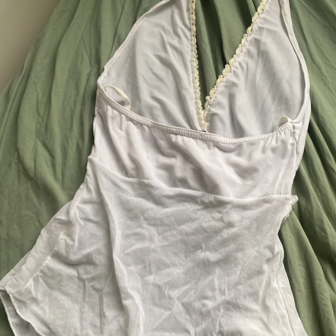 Vit topp med paljetter - 3