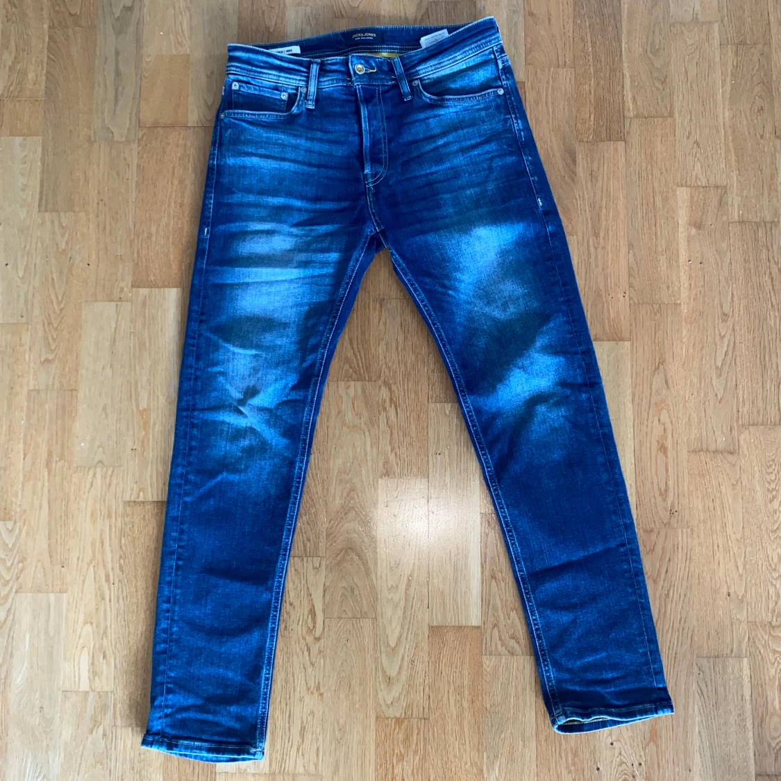 Blå Jack and Jones jeans  - 1