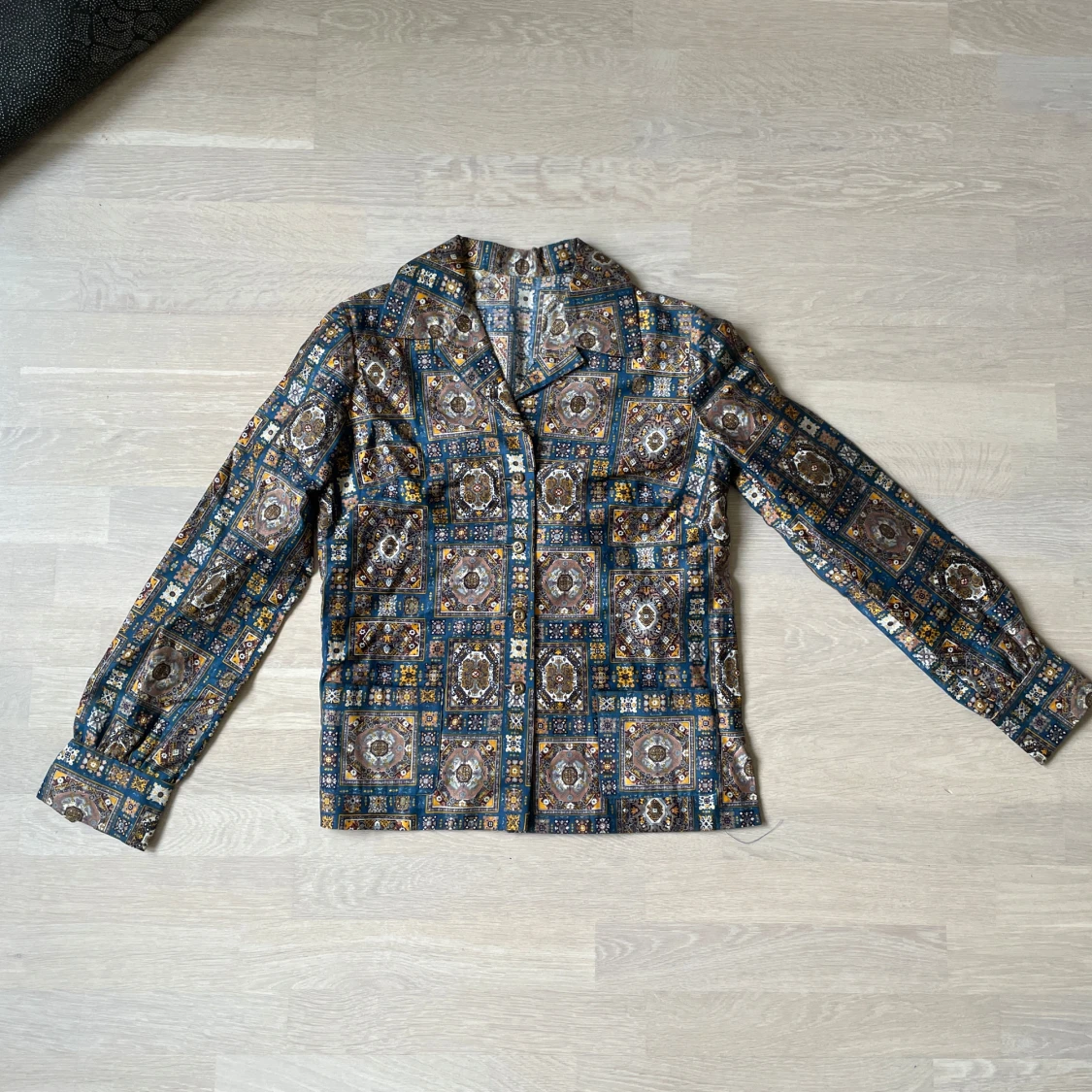 Retro mönstrad kavaj och kjolset - 2