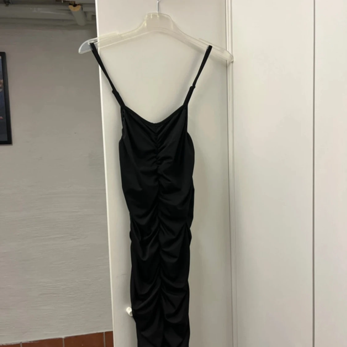 Svart långklänning från SHEIN