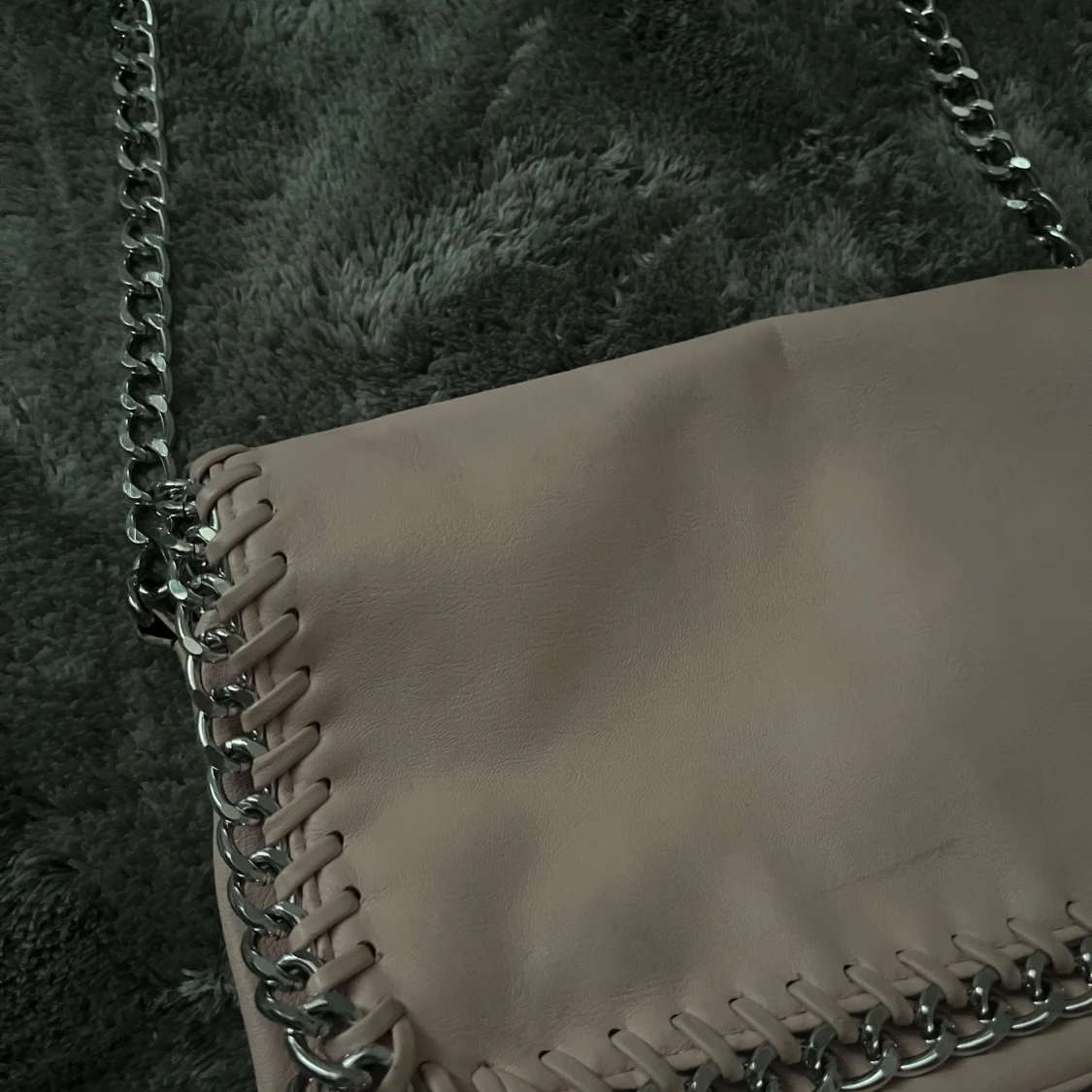 Ljusrosa väska frän Tiamo - 1