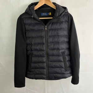 Ralph lauren cardigan  - Fint skick! Modellen är 185 och bär S, passar XS