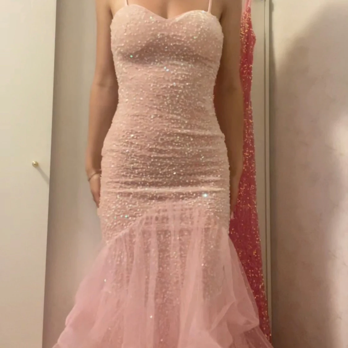 Rosa glittrig bal/festklänning - 1