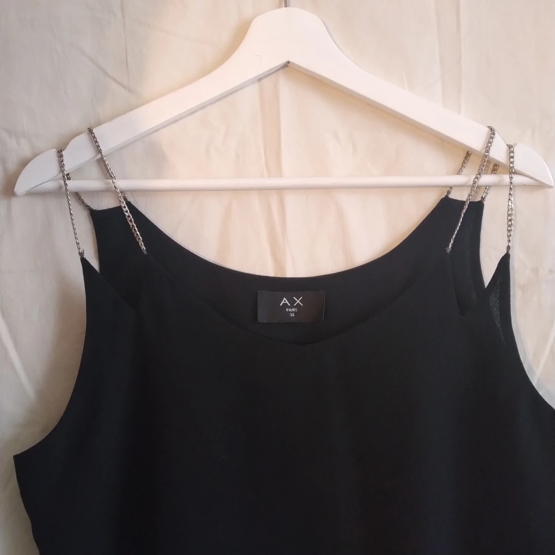 Svart linnetopp med kedjeband AX Paris - 1